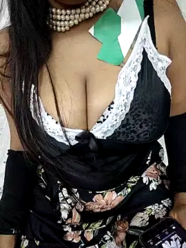 Snapshot of monalisharoy544554 chatting on 15, 10, 2025 monalisharoy544554 online show from 15, 10, 2025