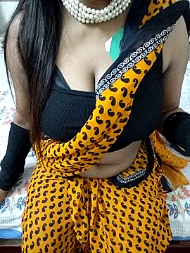 Snapshot of monalisharoy544554 chatting on 18, 10, 2025 monalisharoy544554 online show from 18, 10, 2025