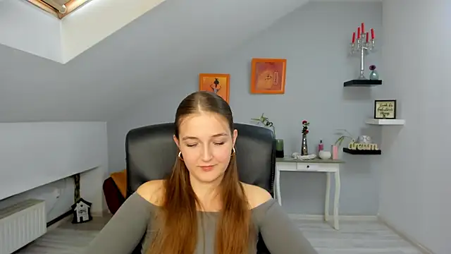 Snapshot of AnneWilsonn chatting on 6, 11, 2025 AnneWilsonn online show from 6, 11, 2025