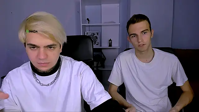 Snapshot of astren_villo chatting on 4, 11, 2025 astren villo online show from 4, 11, 2025