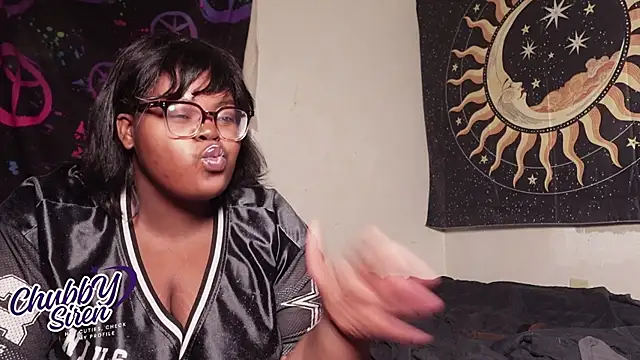 Snapshot of TheChubbySiren chatting on 29, 11, 2025 TheChubbySiren online show from 29, 11, 2025