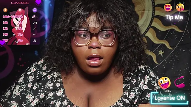 Snapshot of TheChubbySiren chatting on 16, 12, 2025 TheChubbySiren online show from 16, 12, 2025