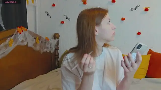 Snapshot of MeganNewCat chatting on 24, 10, 2025 MeganNewCat online show from 24, 10, 2025