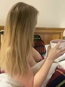 madamlillyrose online show from 9, 1, 2026