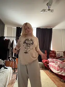 BonnyeBoom online show from 10, 3, 2026