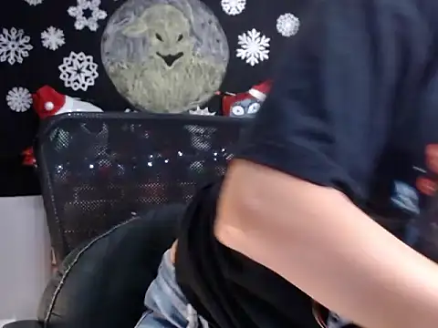 Snapshot of Lucyy_Naugthy chatting on 26, 11, 2025 Lucyy Naugthy online show from 26, 11, 2025