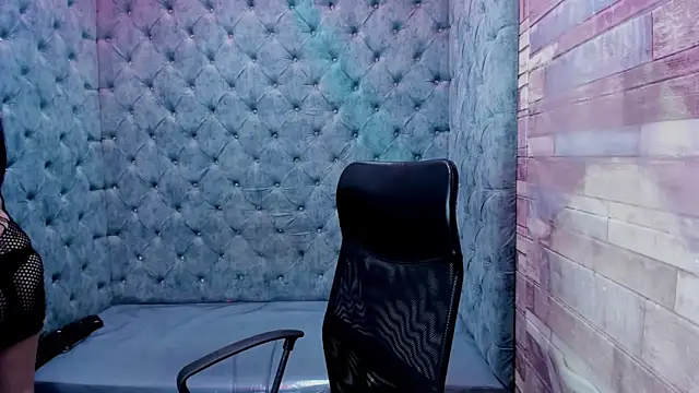 Snapshot of Agatha_Leon_ chatting on 27, 2, 2026 Agatha Leon online show from 27, 2, 2026