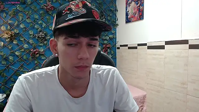 Snapshot of AmethystShadow17 chatting on 2, 11, 2025 AmethystShadow17 online show from 2, 11, 2025