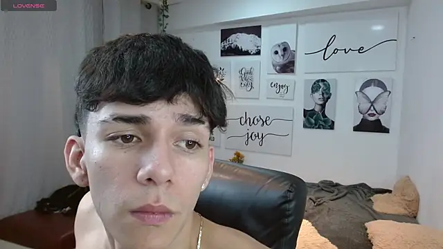 Snapshot of AmethystShadow17 chatting on 24, 11, 2025 AmethystShadow17 online show from 24, 11, 2025