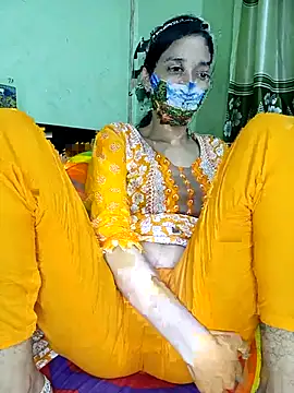 Snapshot of Night_Queen3 chatting on 15, 11, 2025 Night Queen3 online show from 15, 11, 2025