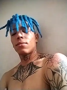 Snapshot of Overinktt chatting on 28, 10, 2025 Overinktt online show from 28, 10, 2025