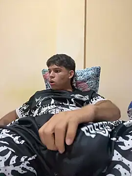 Snapshot of Michael_black01 chatting on 5, 4, 2026 Michael black01 online show from 5, 4, 2026