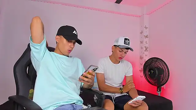 Snapshot of Axel_Cody_ chatting on 17, 11, 2025 Axel Cody online show from 17, 11, 2025