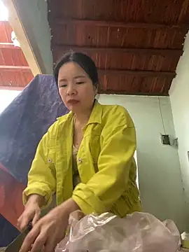 Listen-ly online show from 17, 12, 2025