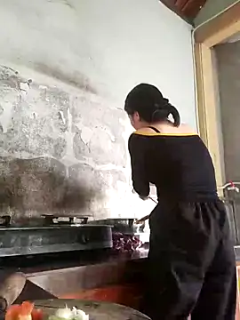 Listen-ly online show from 5, 2, 2026