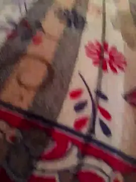 Snapshot of svk_05 chatting on 2, 11, 2025 svk 05 online show from 2, 11, 2025