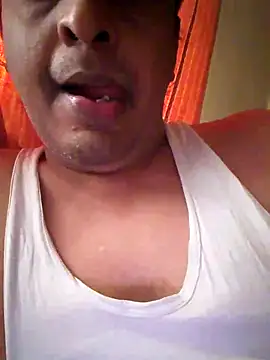 Snapshot of svk_05 chatting on 17, 11, 2025 svk 05 online show from 17, 11, 2025