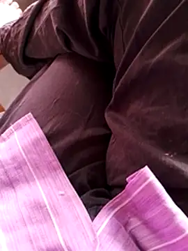 Snapshot of svk_05 chatting on 18, 11, 2025 svk 05 online show from 18, 11, 2025