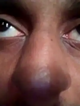 Snapshot of svk_05 chatting on 15, 12, 2025 svk 05 online show from 15, 12, 2025