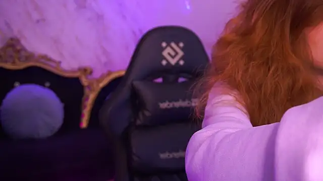 CuteeFoxy online show from 19, 12, 2025