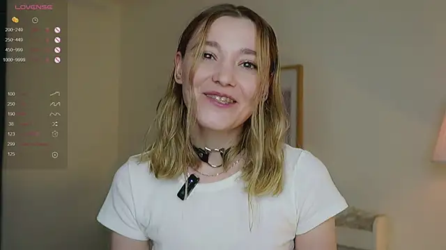 Snapshot of StarryMary chatting on 20, 10, 2025 StarryMary online show from 20, 10, 2025