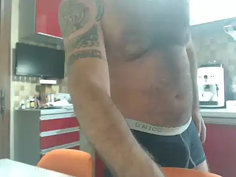 Snapshot of COBRAboySEX@xh chatting on 14, 10, 2025 COBRAboySEXxh online show from 14, 10, 2025