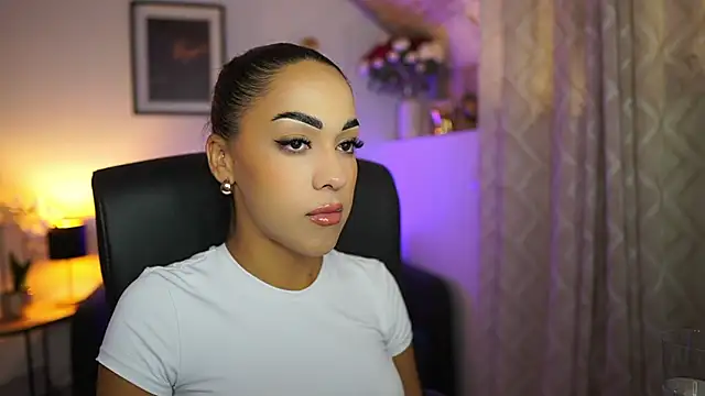 Snapshot of lanii4uxxx chatting on 17, 10, 2025 lanii4uxxx online show from 17, 10, 2025