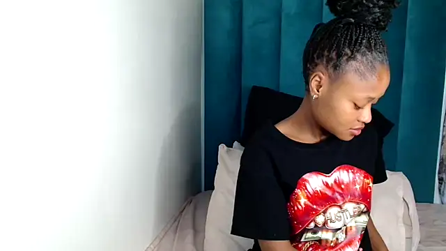 Snapshot of Babyface201 chatting on 17, 11, 2025 Babyface201 online show from 17, 11, 2025