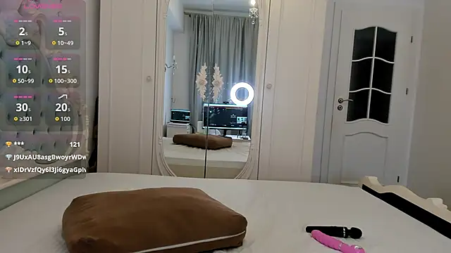 Snapshot of Ailinaioki chatting on 1, 11, 2025 Ailinaioki online show from 1, 11, 2025