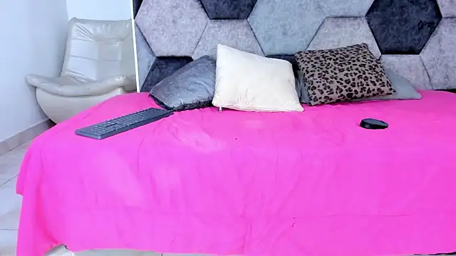 Hanna Garciia online show from 1, 11, 2025