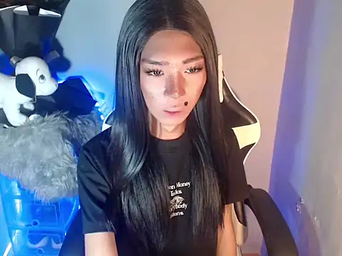 Yourasianbabyemma online show from 5, 11, 2025