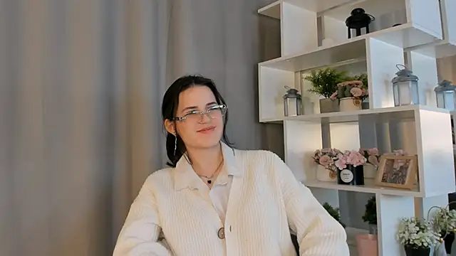 Snapshot of MiyokoShiver chatting on 22, 10, 2025 MiyokoShiver online show from 22, 10, 2025