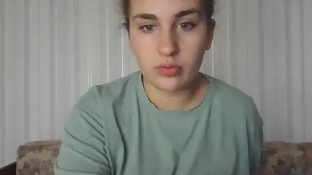 Kiki Catty online show from 27, 10, 2025