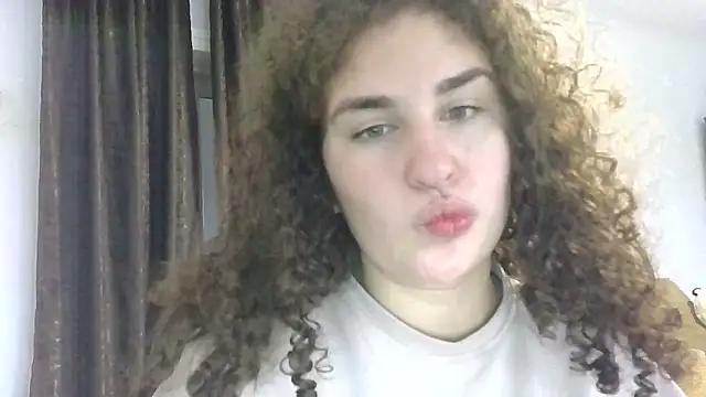 Kiki Catty online show from 10, 11, 2025