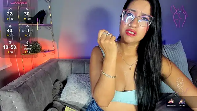 Snapshot of charlhot_ chatting on 19, 11, 2025 charlhot online show from 19, 11, 2025