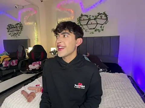 JustinCastiblanco online show from 4, 2, 2026