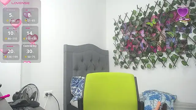 issa bella18 online show from 18, 10, 2025