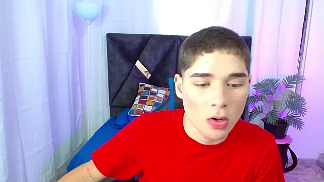 Snapshot of Mattass18 chatting on 21, 10, 2025 Mattass18 online show from 21, 10, 2025