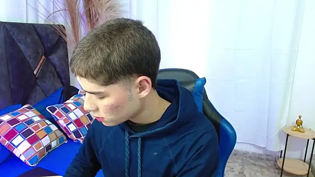 Snapshot of Mattass18 chatting on 6, 11, 2025 Mattass18 online show from 6, 11, 2025