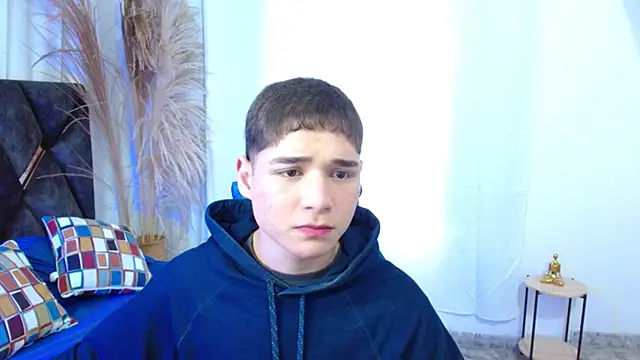 Snapshot of Mattass18 chatting on 21, 11, 2025 Mattass18 online show from 21, 11, 2025