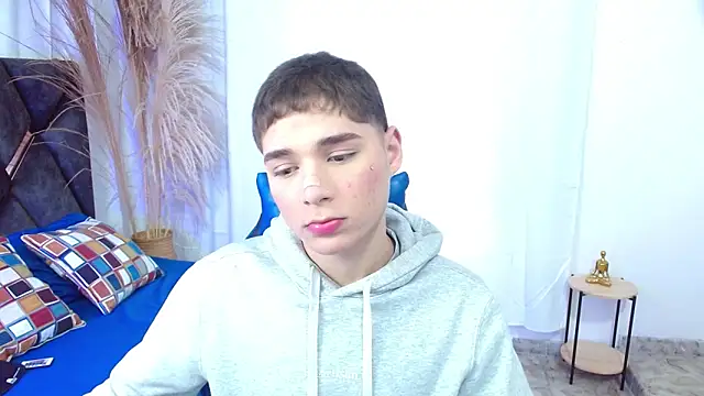 Snapshot of Mattass18 chatting on 25, 11, 2025 Mattass18 online show from 25, 11, 2025