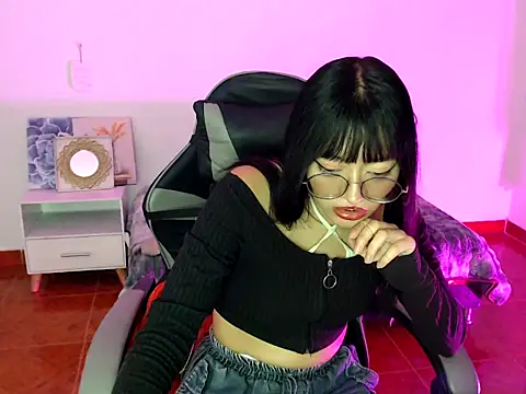 Snapshot of Isabella__666 chatting on 13, 11, 2025 Isabella 666 online show from 13, 11, 2025