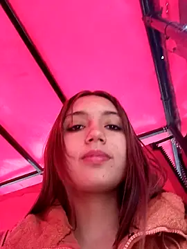 Snapshot of Arianaa_Toro chatting on 30, 10, 2025 Arianaa Toro online show from 30, 10, 2025