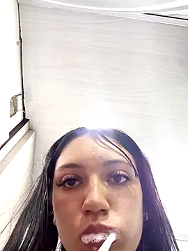 Snapshot of Arianaa_Toro chatting on 15, 11, 2025 Arianaa Toro online show from 15, 11, 2025