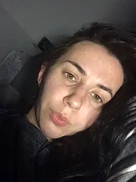 oliviya mur online show from 8, 11, 2025