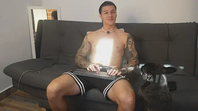 Snapshot of Dominick_walker chatting on 22, 11, 2025 Dominick walker online show from 22, 11, 2025