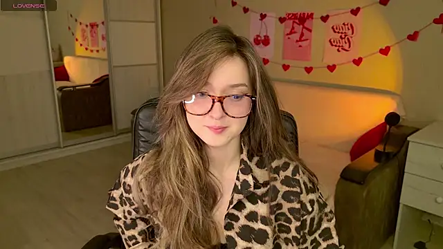 Snapshot of BellaSink chatting on 3, 12, 2025 BellaSink online show from 3, 12, 2025