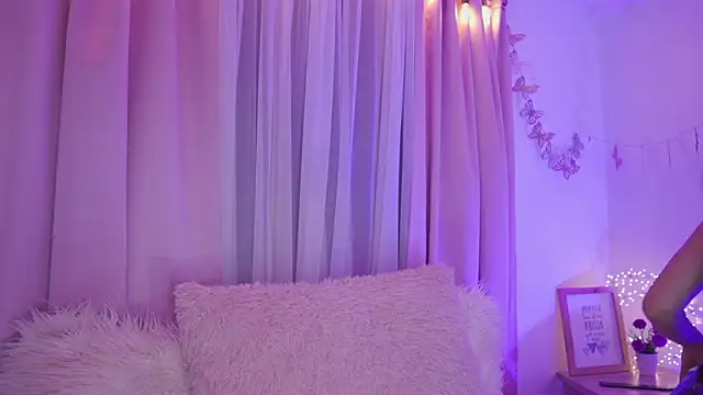 Meggie  online show from 4, 2, 2026