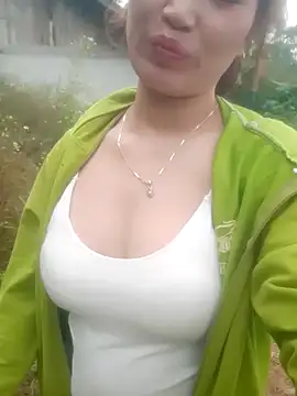 Snapshot of Myzak- chatting on 6, 11, 2025 Myzak- online show from 6, 11, 2025