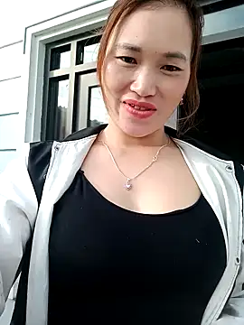 Snapshot of Myzak- chatting on 15, 11, 2025 Myzak- online show from 15, 11, 2025